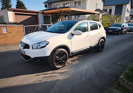 Nissan Qashqai 2.0 Automatik, Rückfahrkamera & Navi