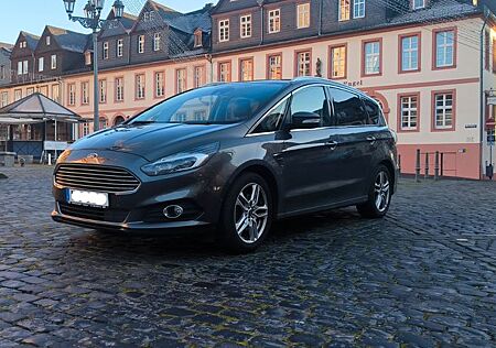 Ford S-Max Automatik Titanium