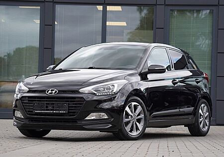 Hyundai i20 blue Passion *MIT 2 JAHREN GARANTIE*