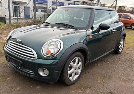 Mini ONE AUTOMATIK*TÜV27*PANORAMADACH*DISPLAY*2.HAND*