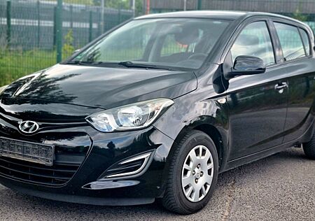 Hyundai i20 Klima*1.Hand*Scheckheft*AUX*USB*Allwetter*