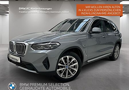 BMW X3 xDrive30e Navi AHK Kamera Pano.Dach LED