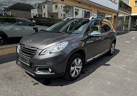 Peugeot 2008 Allure*Panorama*SHZ*AHK*