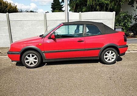 VW Golf Volkswagen III Cabrio 1,8 Avantgarde rot