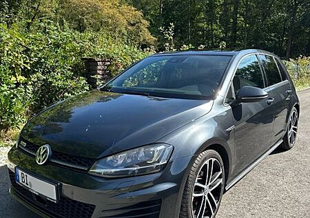 VW Golf Volkswagen 7 GTD DSG Sport & Sound Dynaudio