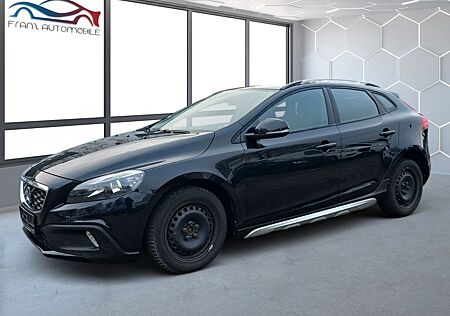 Volvo V40 Cross Country Momentum