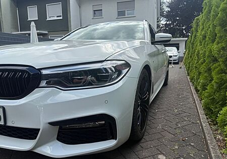 BMW 530d Touring A -