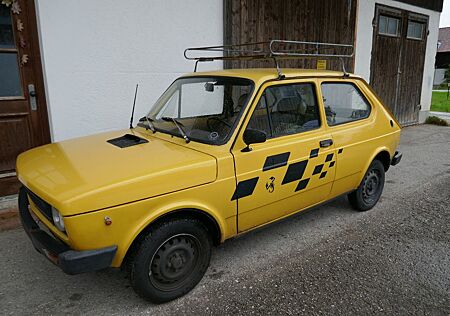 Fiat 127 Bj 1981 in gelb mit Abarth-Aufkleber