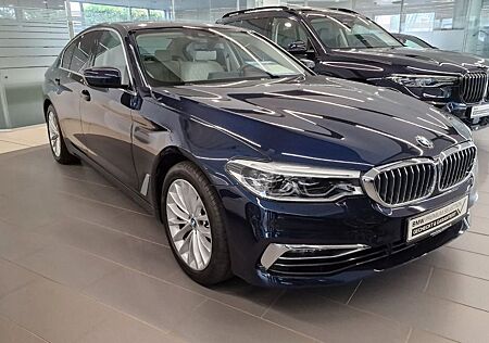 BMW 540i xDrive Luxury-Line /HUD/LED/SHZ/Standh.
