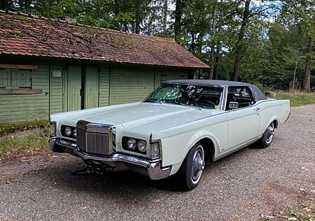Lincoln Continental Mark III