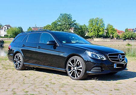 Mercedes-Benz E 350 BlueTEC 4MATIC T AVANTGARDE AVANTGARDE