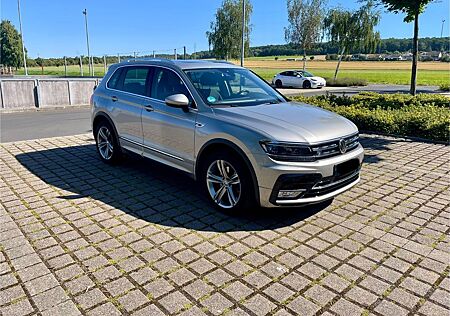 VW Tiguan Volkswagen 2.0 TSI R-LINE DSG 4MOTION