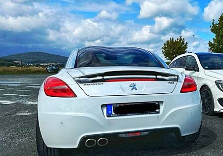 Peugeot RCZ 2.0 HDi FAP 165 -