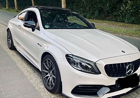 Mercedes-Benz C 63 AMG Mercedes-AMG Coupe