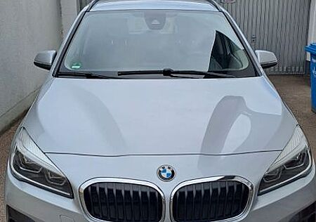 BMW 2er 218 Gran Tourer 218d xDrive Advantage Advantage
