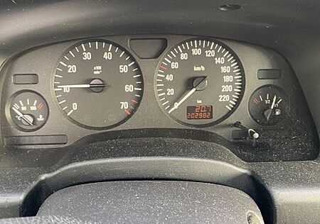 Opel Zafira 1.6 - abgemeldet ohne TüV