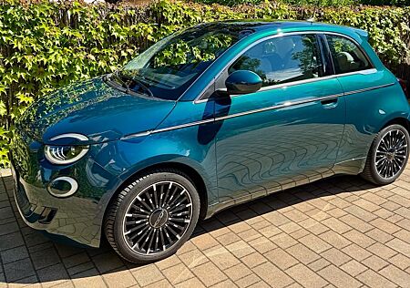 Fiat 500E "la Prima" Limousine 42 kWh La Prima