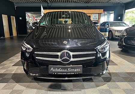 Mercedes-Benz B 200 d Style 1. Hand LED Navi PLA Kamera