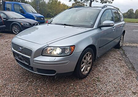 Volvo V50 Kombi D5*Standheizung*Allwetterreifen*