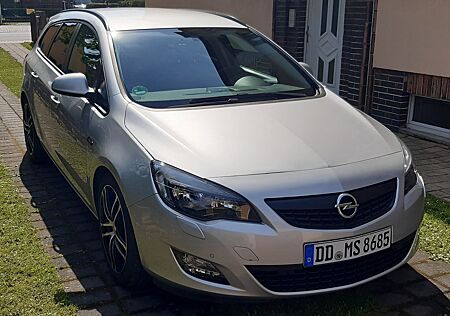 Opel Astra Sports Tourer 1.7 CDTI, Sportfahrwerk