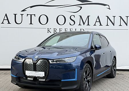 BMW iX 40 xDrive | Laserlicht | Pano | AHK | Massage