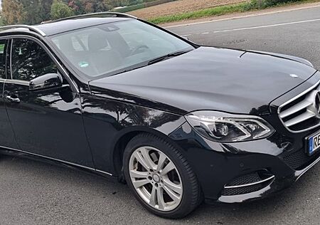 Mercedes-Benz E 250 BlueTEC 4MATIC T Autom. -