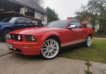 Ford Mustang 4.0 L - V6
