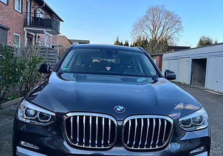 BMW X3 xDrive20i xLine AT xLine