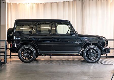 Mercedes-Benz G 63 AMG Carbon Bremssättel schwar/rot