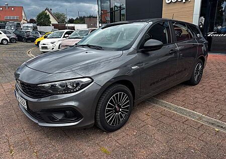 Fiat Tipo KOMBI MY23 CROSS HYBRID 1.5 GSE SITZHEIZUNG DAB