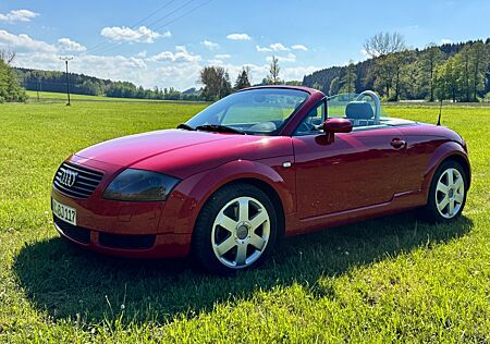 Audi TT Roadster 1.8T 132 kW - nur 60.000km