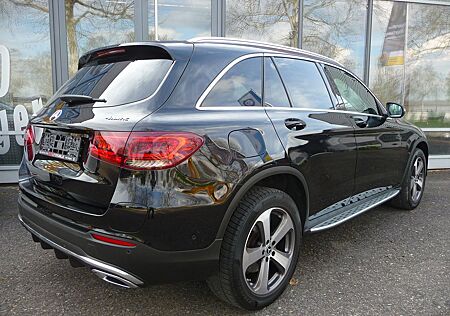 Mercedes-Benz GLC 300 e 4Matic AMG-Line Trittbretter/LED/R-CAM