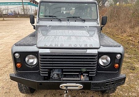 Land Rover Defender 110/7Sitzer/Klima/Seilwinde/AHK/Mod2013