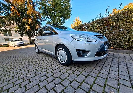 Ford Grand C-Max 1,6TDCi 85kW Titanium Titanium