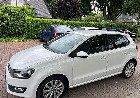VW Polo Volkswagen 1.6 TDI 77kW - weiß