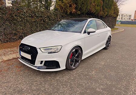 Audi RS3 2.5 TFSI S tronic quattro -
