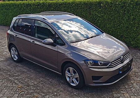 VW Golf Sportsvan Volkswagen 1.6 TDI Comfortline BlueMotio...