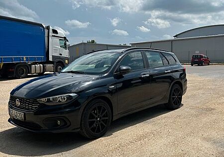 Fiat Tipo 1.4 T-Jet EASY EASY