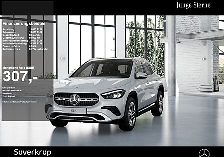 Mercedes-Benz GLA 200 PROGRESSIVE SPUR PANO AHK KAMERA STANDH