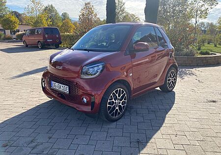 Smart ForTwo cabrio EQ / Klima / Leder / JBL / Kamera