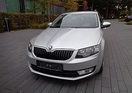 Skoda Octavia Combi Ambition-Navi-Tempomat-Sitzheizung