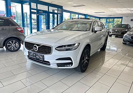 Volvo V90 Cross Country Ultimate *VOLL-MASSG-PANO-360*