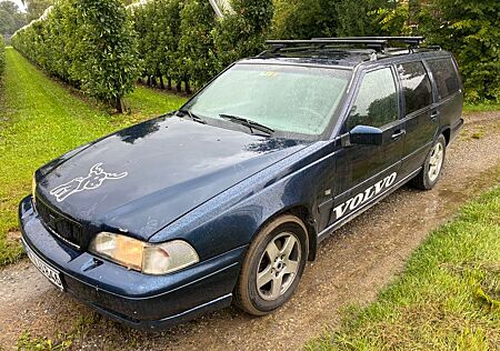 Volvo V70 2.5 TDI Kombi - TÜV NEU - AHK