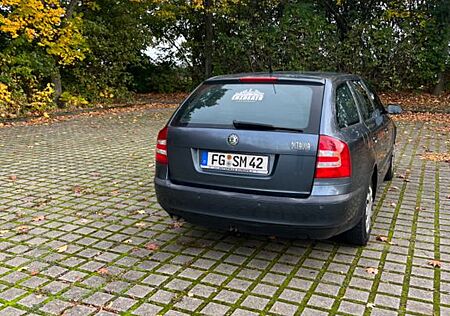 Skoda Octavia Combi 2.0 TDI PD Ambiente Ambiente