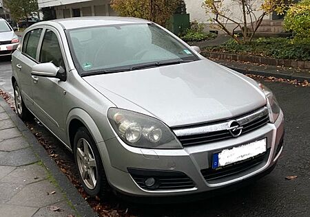 Opel Astra 1.6 Twinport Edition