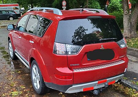 Mitsubishi Outlander 2.2 DI-D Instyle 4WD Instyle