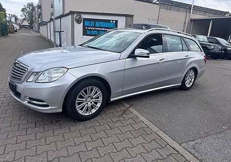 Mercedes-Benz E 220 T-Modell CDI BlueEfficiency Navi-PDC-AHK-