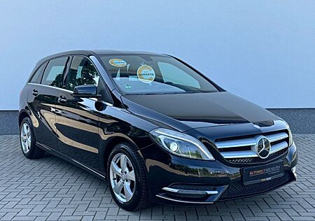 Mercedes-Benz B 200 CDI SPORTPAKET AUT Bi-XENON NAVI LED LEDER