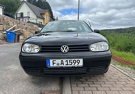 VW Golf Volkswagen 1.9TDI
