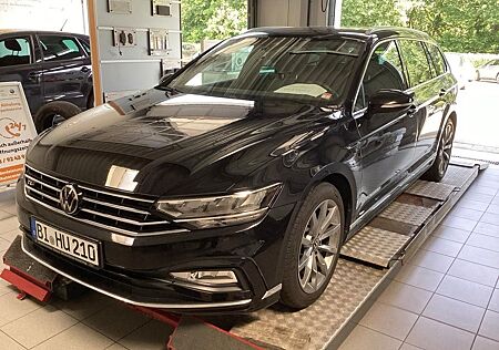 VW Passat Volkswagen 2.0 TDI R-Line*DSG*PANO*LED*R.KAMERA*